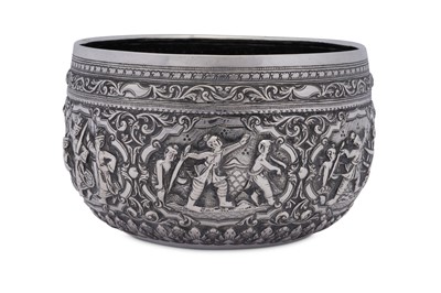 Lot 211 - An early 20th century Burmese unmarked silver small bowl, Rangoon circa 1910
