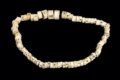 Lot 266 - A WITCH DOCTOR SHARK BONE NECKLACE