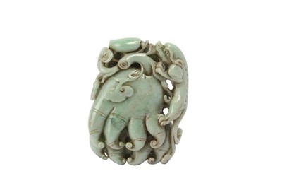 Lot 866 - A CHINESE JADEITE 'BUDDHA'S HAND' CARVING.