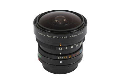 Lot 282 - A Canon 7.5mm ff/5.6 Fisheye Lens