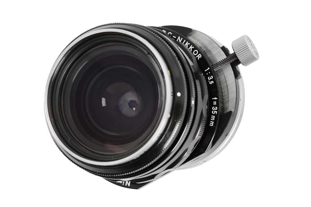 Lot 116 - A Nikon 35mm f/3.5 PC-Nikkor Lens