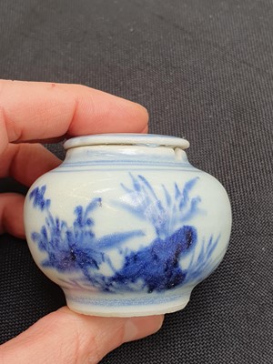 Lot 86 - TWO CHINESE BLUE AND WHITE JARLETS.