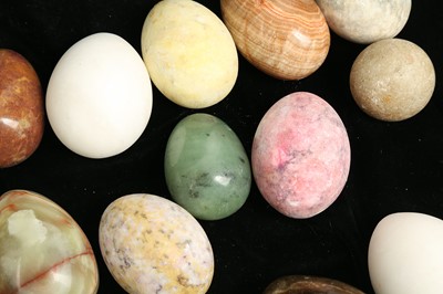 Lot 275 - FIFTY SPECIMEN MARBLE EGGS