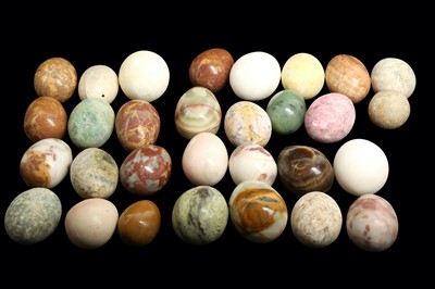 Lot 275 - FIFTY SPECIMEN MARBLE EGGS