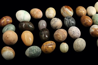 Lot 275 - FIFTY SPECIMEN MARBLE EGGS