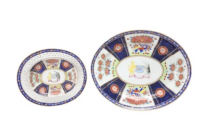 Lot 83 - A CHINESE FAMILLE ROSE ARMORIAL STAND AND MEAT DISH.