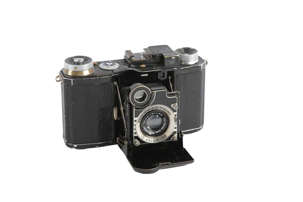 Lot 202 - A Zeiss Ikon Super Nettel I Folding Camera (536/24)