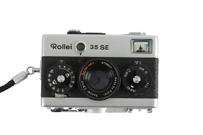 Lot 320 - A Rollei 35 SE Viewfinder Camera