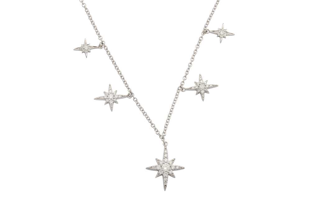 Lot 37 - A diamond star necklace