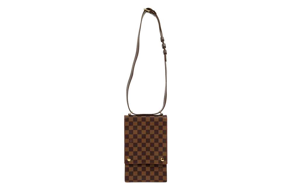 Sold at Auction: Louis Vuitton, LOUIS VUITTON DAMIER EBENE MESSENGER BAG