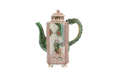 Lot 177 - A CHINESE 'IMMORTAL' SWATOW-STYLE TEAPOT AND COVER