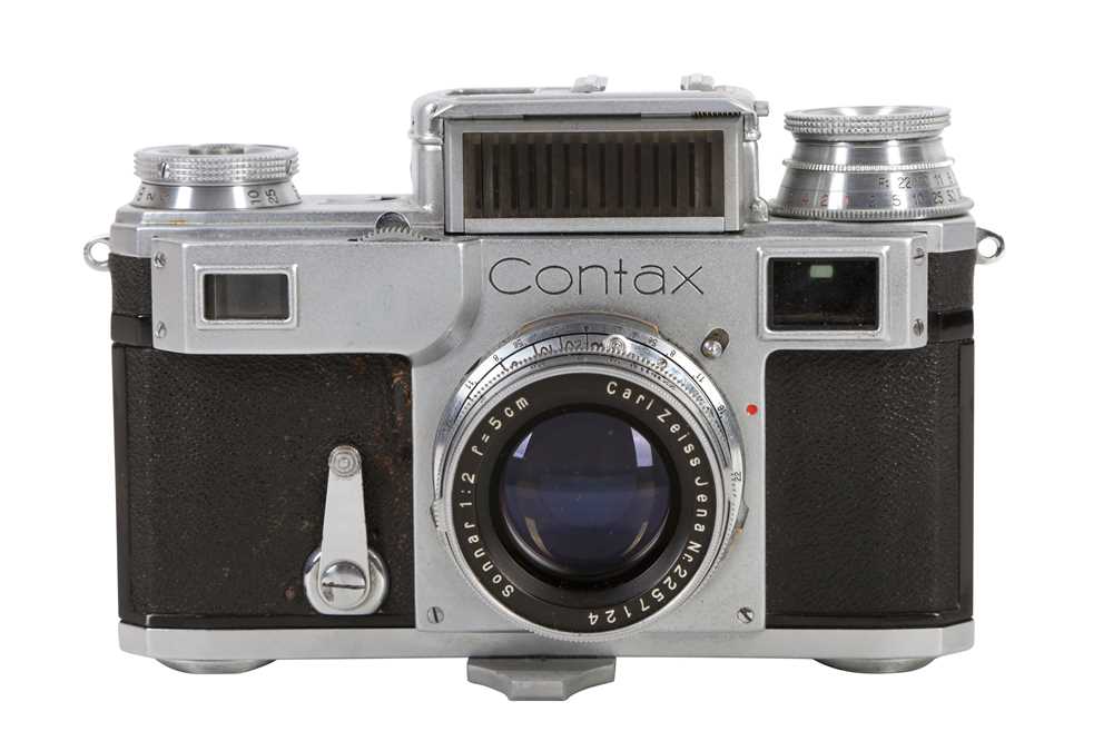 Lot 97 - A Zeiss Ikon Contax III Rangefinder Camera