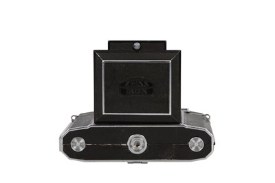 Lot 102 - A Zeiss Ikon Super Ikonta (533/16) Folding Rangefinder Camera