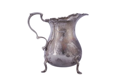 Lot 416 - An Edwardian sterling silver bachelor teapot, Chester 1903 by Stokes & Ireland Ltd