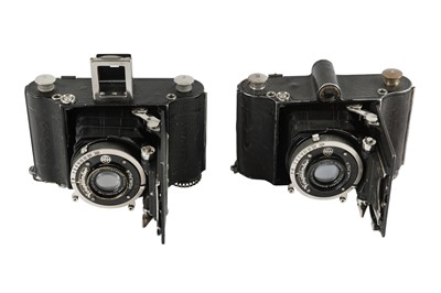 Lot 41 - A Pair of Kalart Press Cameras
