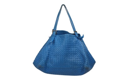 Lot 401 - BOTTEGA VENETA BLUE INTRECCIATO LARGE TOTE