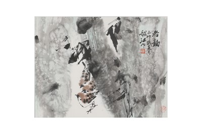 Lot 486 - A CHINESE PAINTING OF CHICKENS, SIGNED LONG JIAN.