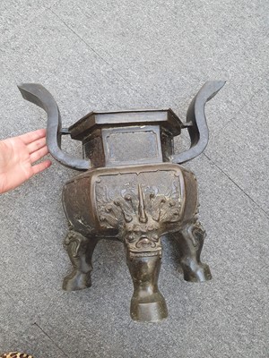 Lot 187 - A LARGE CHINESE BRONZE HEXAGONAL-SECTION INCENSE BURNER.