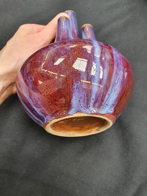 Lot 122 - A CHINESE FLAMBE VASE.