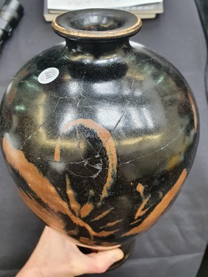 Lot 543 - A CHINESE BLACK-GLAZED CIZHOU-STYLE VASE, MEIPING.