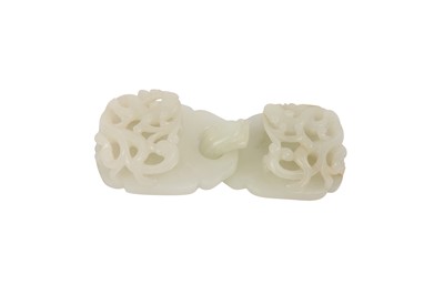 Lot 265 - A CHINESE WHITE JADE BELT BUCKLE.