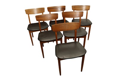 Lot 500 - A SET OF SIX BEECH DINING CHAIRS, CIRCA 1980S
