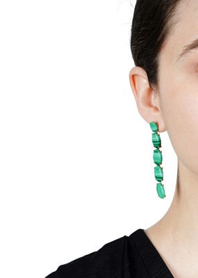Lot 60 - A pair of malachite pendent earrings