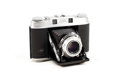 Lot 108 - A Good Agfa Super Isolette 120 Coupled Rangefinder Camera.