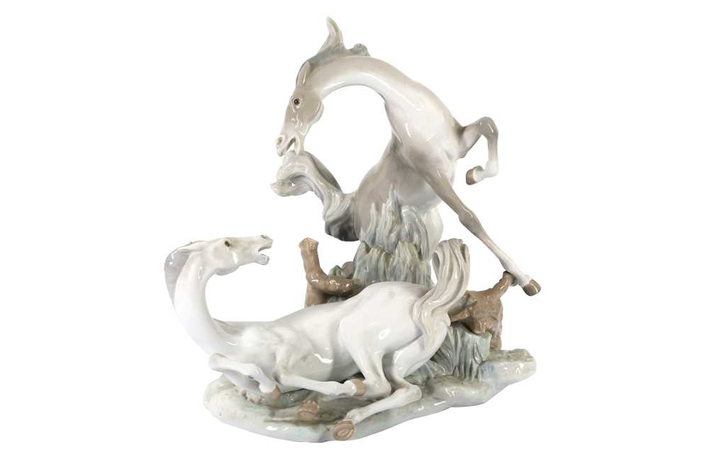 Lladro Horse Group Porcelain Figurine