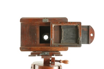 Lot 16 - A Wet Plate Sliding Box Studio Camera