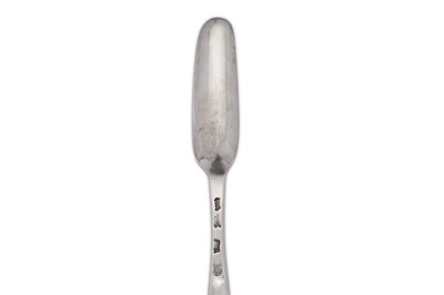 Lot 331 - A George II sterling silver marrow scoop, London 1748 by Jeremiah King (this mark reg. 18th June 1739)