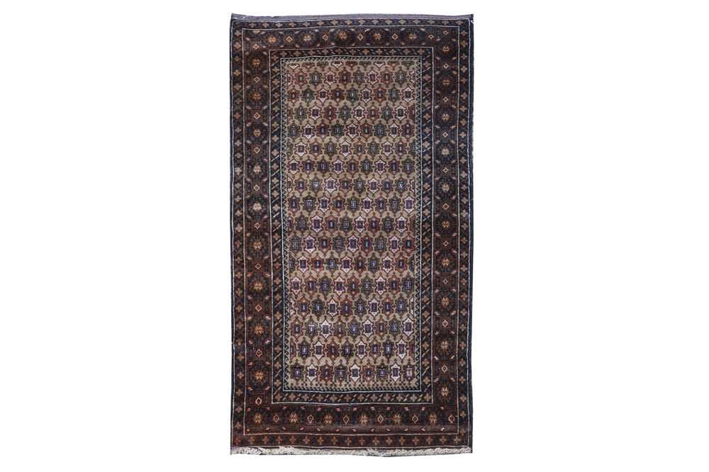 Lot 426 - A FINE BALUCH CARPET