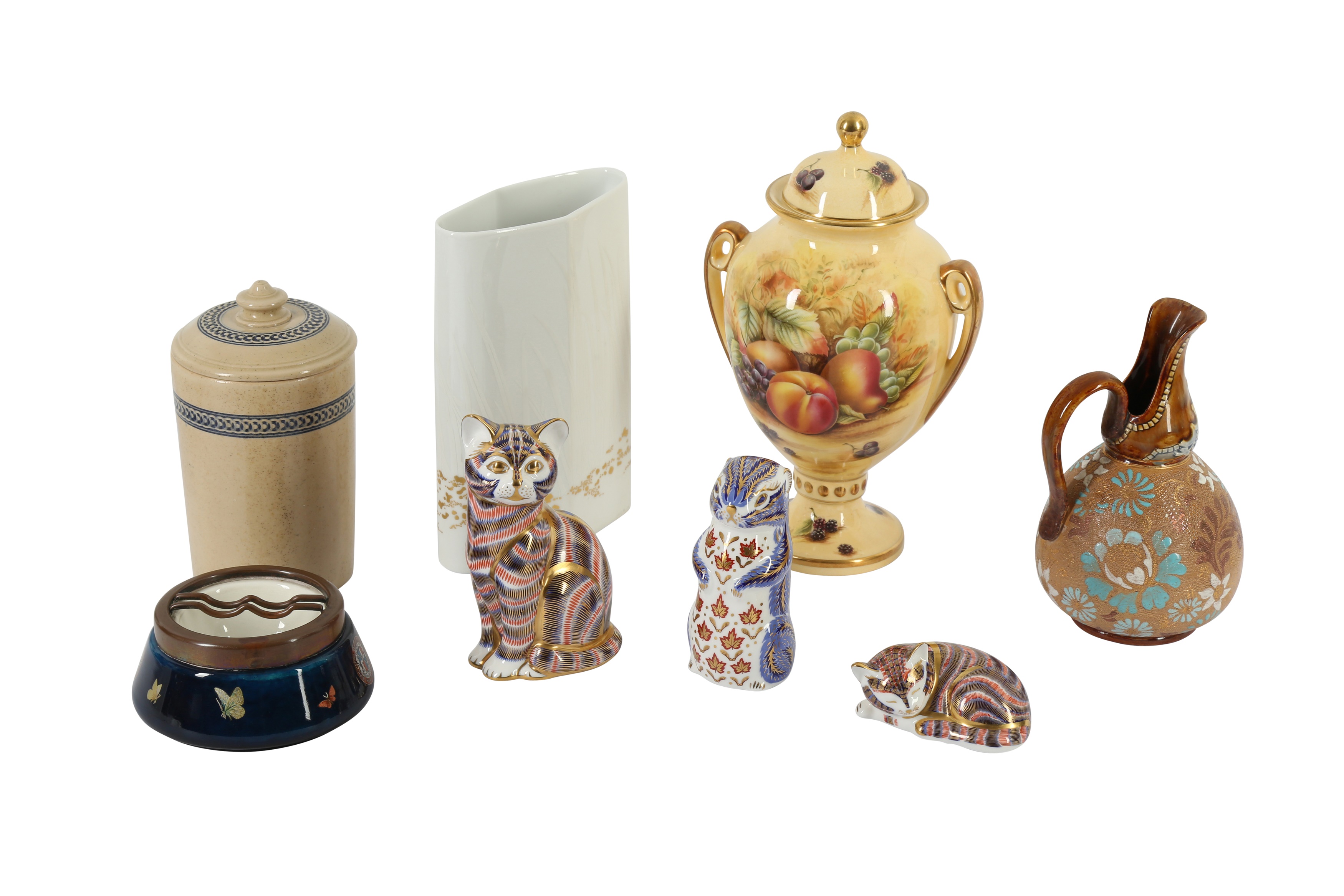 Lot 172 ROYAL CROWN DERBY PAPERWEIGHTS