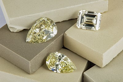 Lot 108 - A diamond single-stone ring