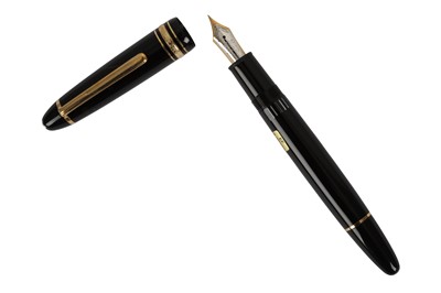 Lot 241 - AMENDED DESCRIPTION: A GERMAN MONTBLANC MEISTERSTUCK FOUNTAIN PEN NUMBERED 146