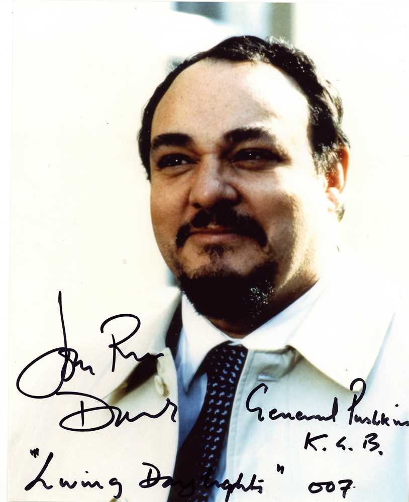 Lot 206 - James Bond.- John Rhys-Davies