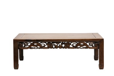 Lot 564 - A CHINESE LOW WOOD TABLE.