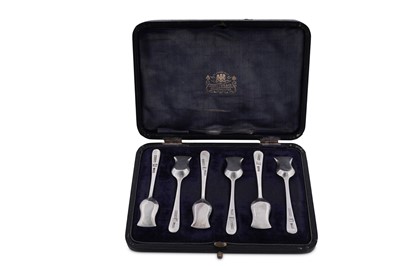 Lot 164 - A cased set of six early 20th century Indian Colonial silver salt spoons, Calcutta circa 1910 by Hamilton and Co