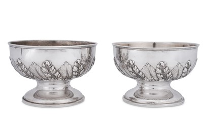 Lot 98 - A graduated set of three German 800 standard silver fruit bowls, Berlin circa 1900 by Posen Lazarus Witwe