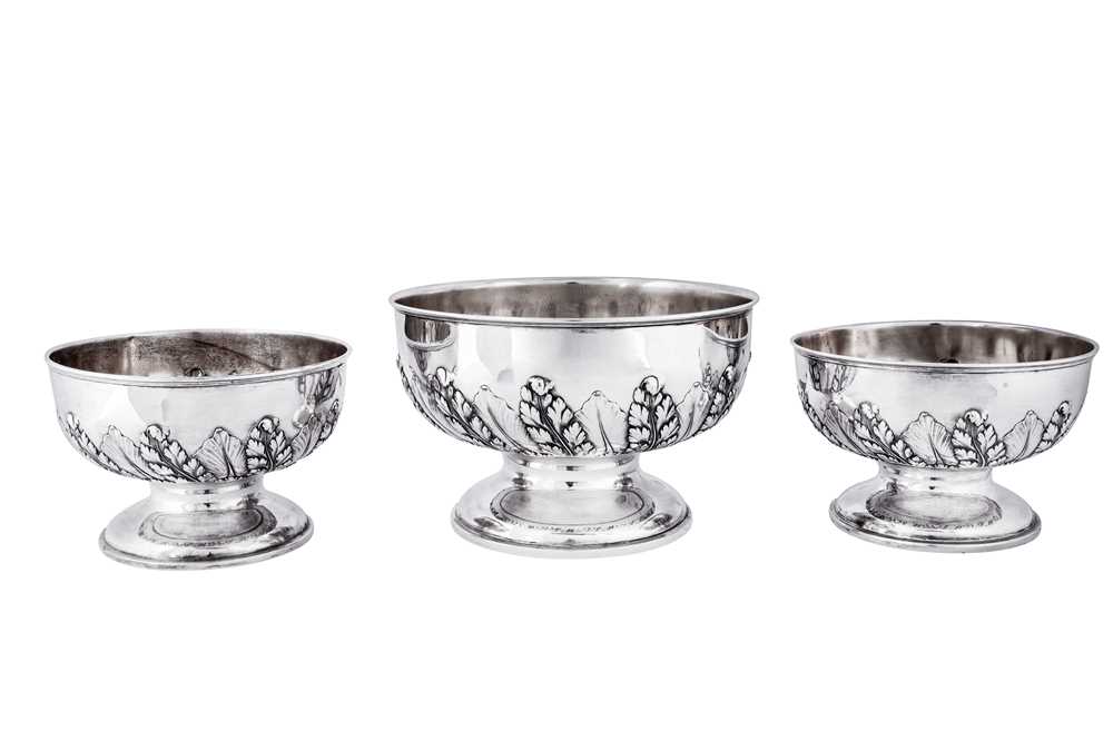 Lot 98 - A graduated set of three German 800 standard silver fruit bowls, Berlin circa 1900 by Posen Lazarus Witwe