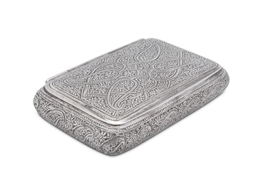 Lot 188 - A late 19th century / early 20th century Anglo – Indian unmarked silver snuff box, Kashmir circa 1900