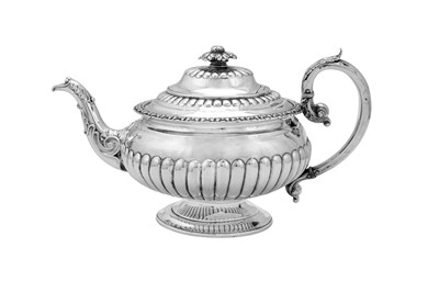 Lot 490 - A George IV Scottish sterling silver teapot, Glasgow 1823 by Mitchell & Sons