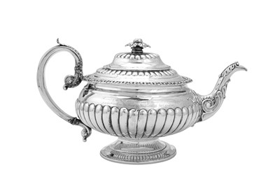 Lot 490 - A George IV Scottish sterling silver teapot, Glasgow 1823 by Mitchell & Sons
