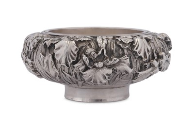 Lot 233 - A George V sterling silver Japanese style bowl, Birmingham 1926 by Elkington and Co