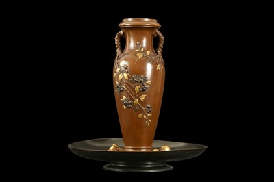 Lot 99 - A LATE 19TH CENTURY FRENCH JAPONISME STYLE BRONZE AND PARCEL GILT VASE