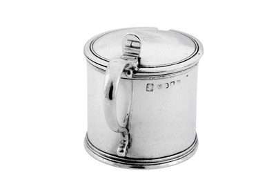 Lot 472 - A William IV provincial sterling silver mustard pot, York 1831 by James Barber, George Cattle II & William North