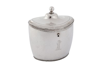 Lot 112 - An early 19th century Dutch silver tea caddy, Amsterdam 1805 by Ferdinand Amsen (active 1805-38), retailed by Willem Diemont (1767-1842)