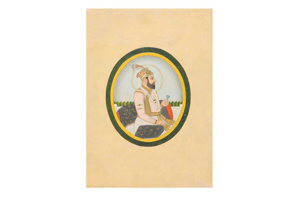 Lot 80 - AN OVAL PORTRAIT OF A MUGHAL EMPEROR