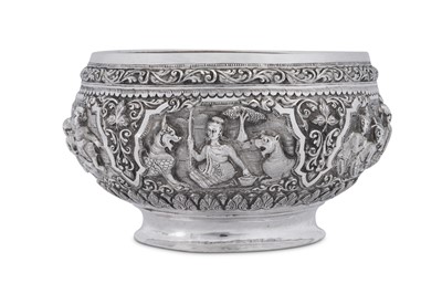 Lot 213 - A mid-20th century Burmese silver bowl, Rangoon circa 1950