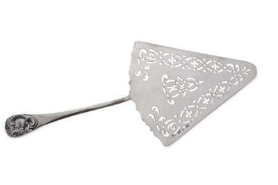 Lot 374 - A George III sterling silver fish slice, London 1767 by William Plummer (reg. 8th April 1755)
